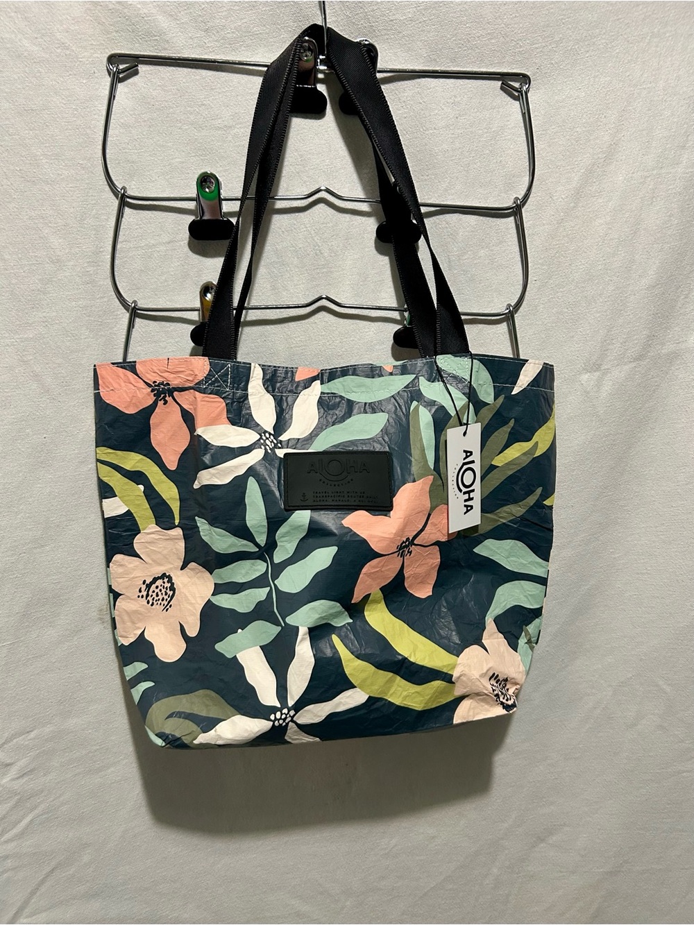 Aloha Collection Reversible Tote Flora Eve NWT Splash Proof Floral Beach Bag